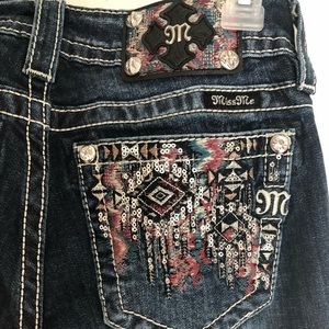 Size 25 miss me boot jean.